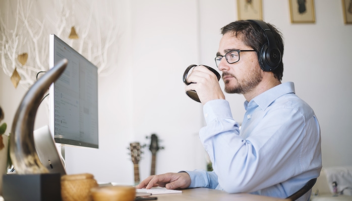 L’autorisation de déjeuner à son bureau prolongée jusqu’en avril